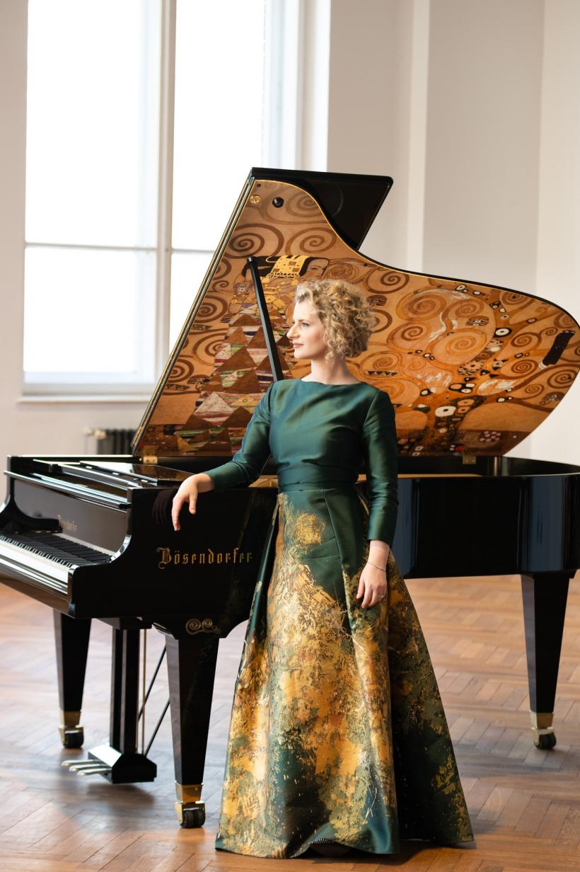 Prima serie de spectacole imersive din istoria Festivalului Enescu:  o nouă dimensiune a muzicii clasice, la MINA 18964184