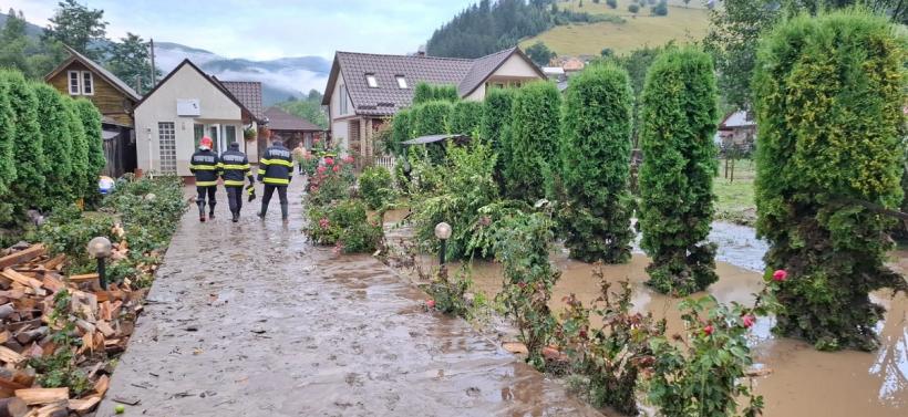 25 de localități din 9 județe afectate de ploi, viituri și vânt puternic 18964658