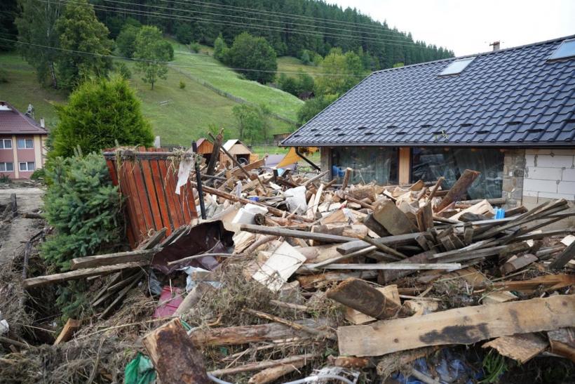 Suceava cere solidaritate: Unde, ce și cum putem dona pentru sinistrați 18964806