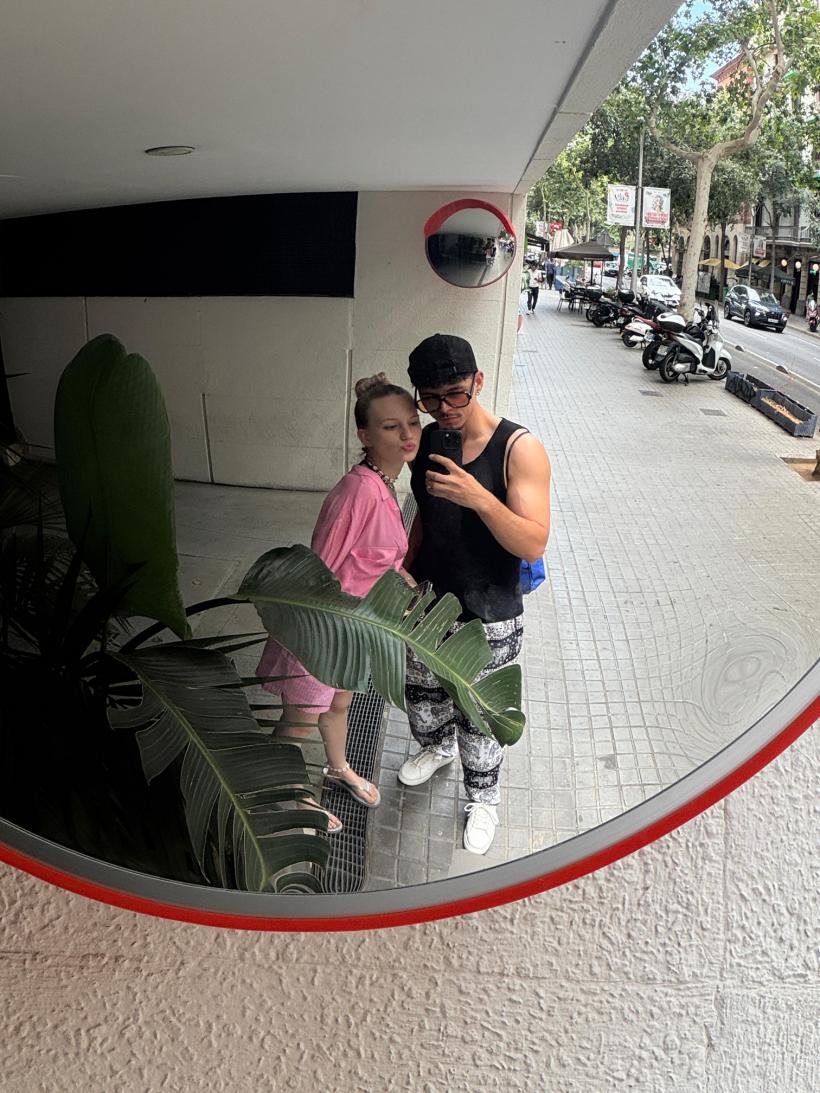 Emilian, vacanță memorabilă după un sezon intens în Ana, Mi-ai fost scrisă în ADN 18965050