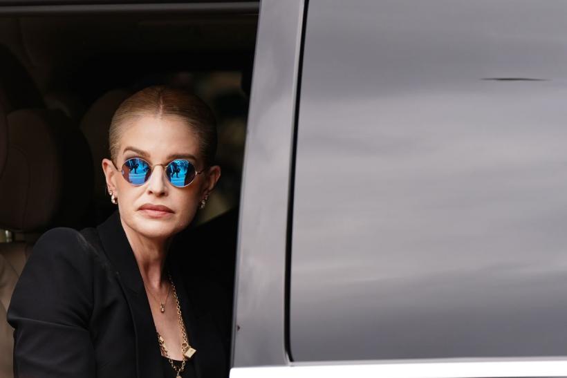 Rămas-bun, Ozzy Osbourne! Mii de fani l-au condus, în lacrimi, pe ultimul drum pe „Prințul Întunericului” 18965124