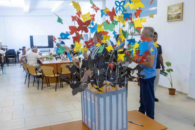 OUT OF THE BOX II – Vocea din spatele zidurilor: artă, reflecție și o a doua șansă 18965071