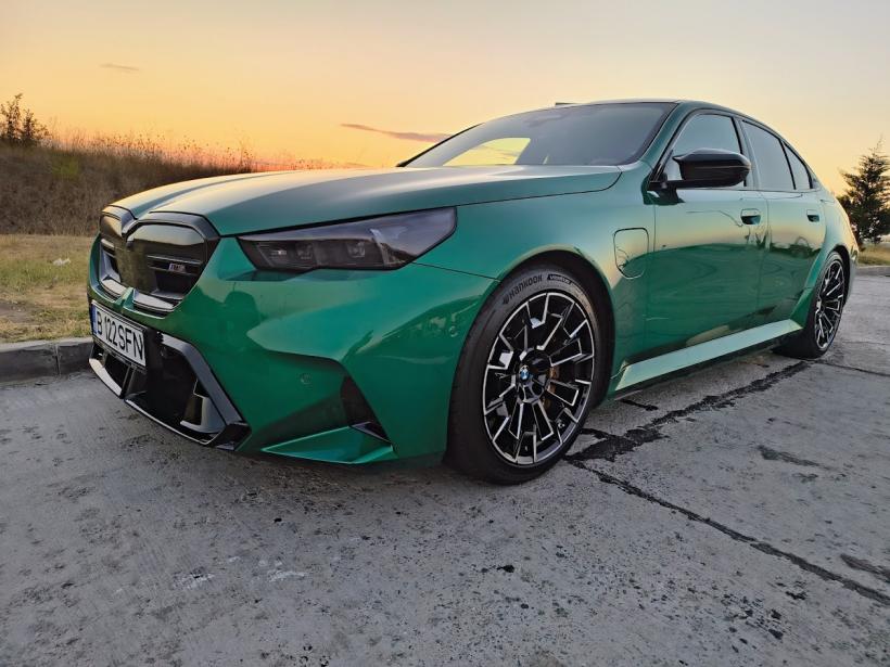 Hibrid, electric și supersportiv, într-un singur BMW. M5, o bestie cu 727 de cai putere