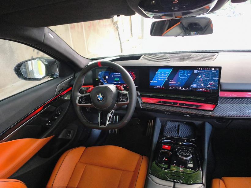 Hibrid, electric și supersportiv, într-un singur BMW. M5, o bestie cu 727 de cai putere 18965310