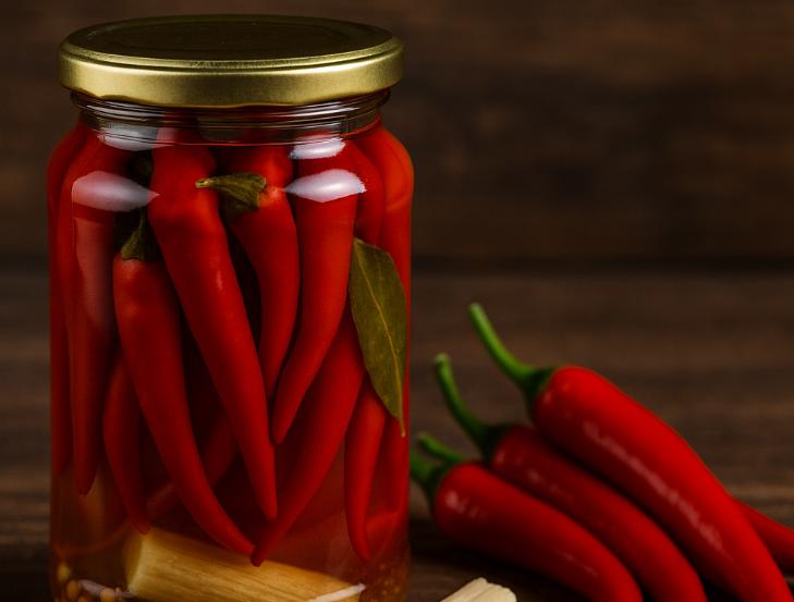 Cum se pune ciușca la murat: Rețeta simplă, de pe vremea bunicii