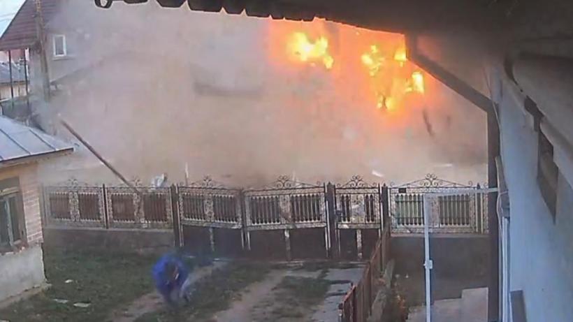 Explozie devastatoare urmată de incendiu în Dâmbovița: Sătenii din Cojocaru, treziți din somn de suflul deflagrației