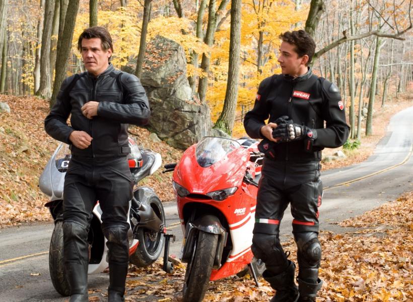 Shia LaBeouf, despre cei trei actori de la Hollywood l-au ajutat să învingă alcoolismul: „M-au ținut în viață” 18965369