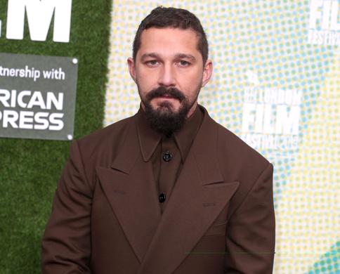 Shia LaBeouf, despre cei trei actori de la Hollywood l-au ajutat să învingă alcoolismul: „M-au ținut în viață” 18965370