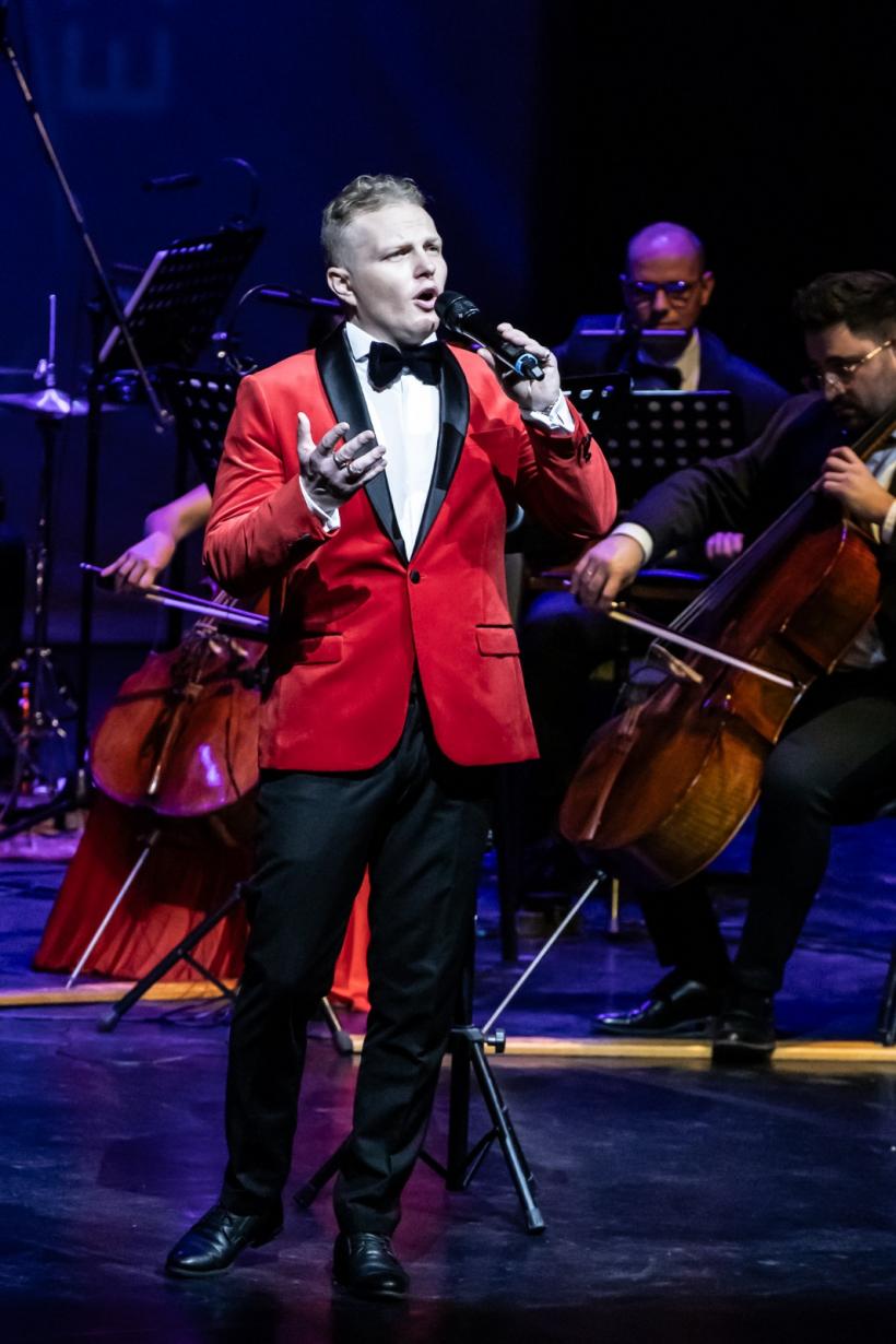 Tenorul ŞTEFAN von KORCH revine la Filarmonica Piteşti în concertul “VIVO PER LEI,” pe 14 august la Teatrul de Vară “Gheorghe Zamfir” 18965205