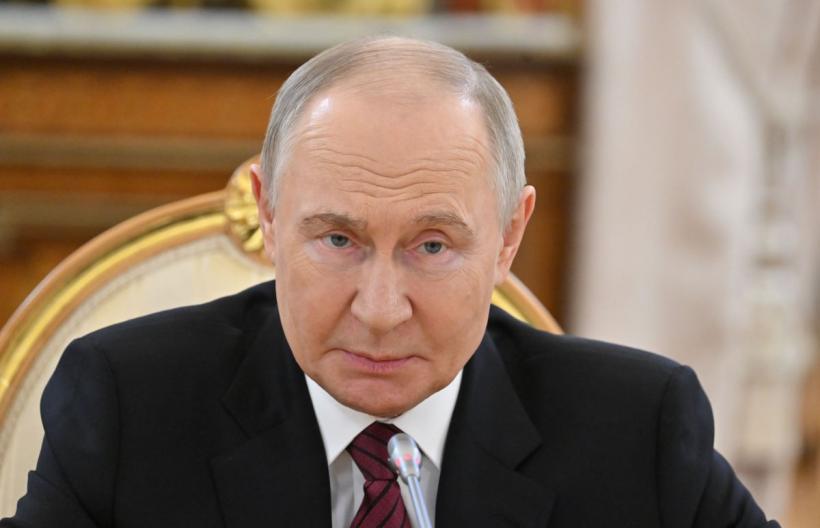 Un nou tertip? Kremlinul a anunțat că Putin este gata să se întâlnească cu Zelenski 18965908