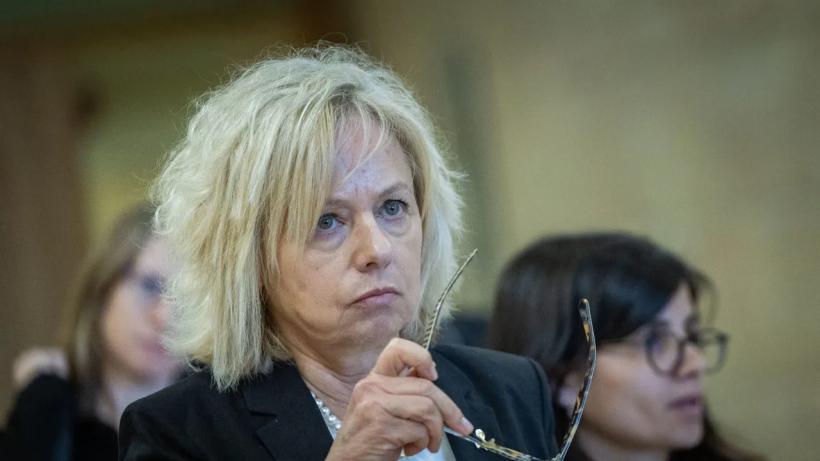 Război intern în Israel. Guvernul demite procurorul general, dar Curtea Supremă suspendă decizia