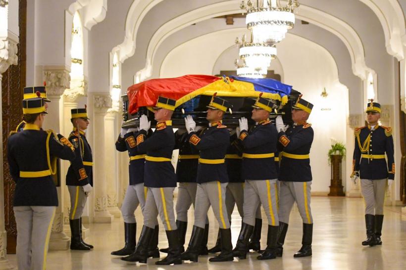 Drapelul României în bernă, 7 august 2025. Obligații și restricții în zilele de doliu național