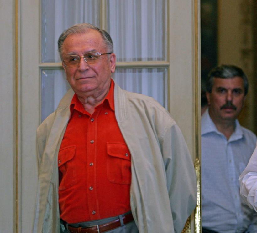 Ion Iliescu, dincolo de lumina reflectoarelor. Între dragostea de o viață, muzică clasică și fotbal 18966106