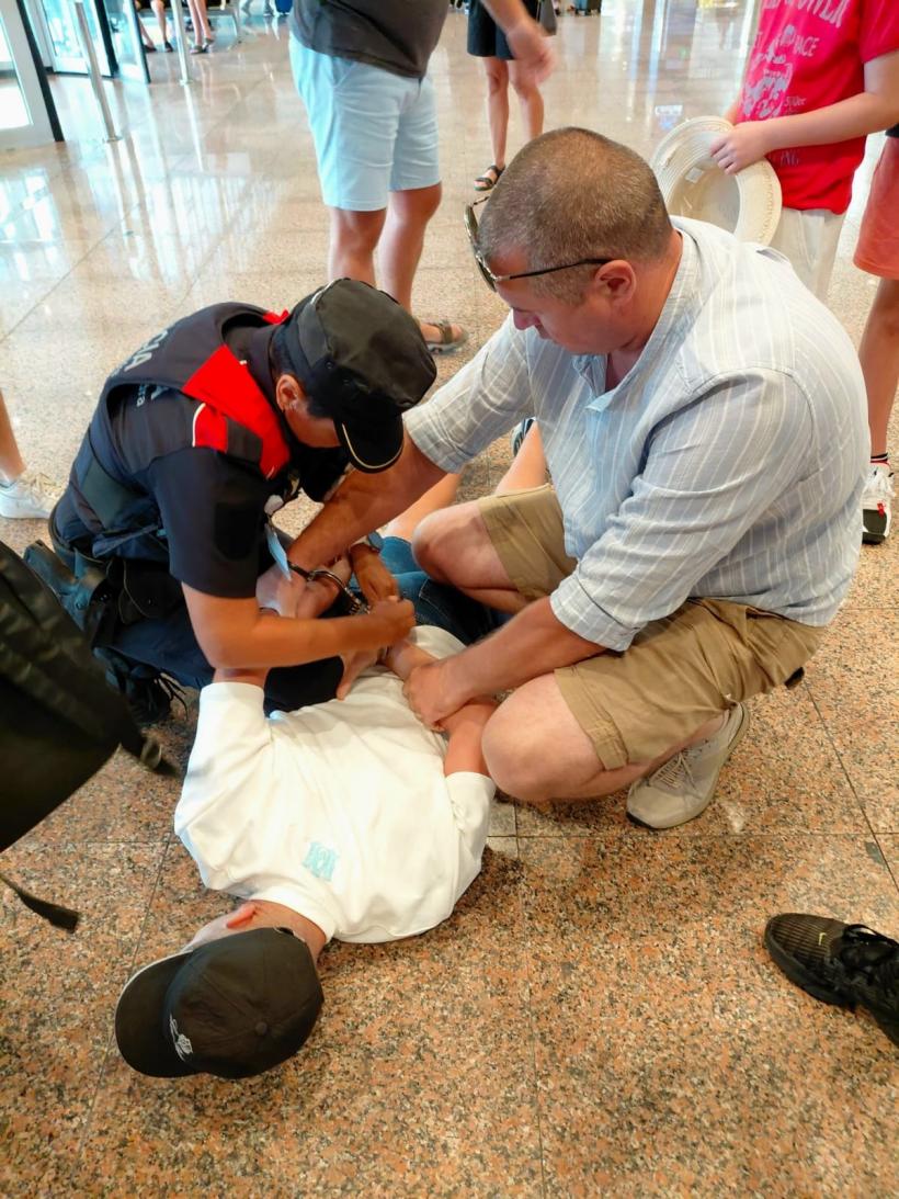Un jandarm român a prins un fugar în Barcelona, unde era în concediu