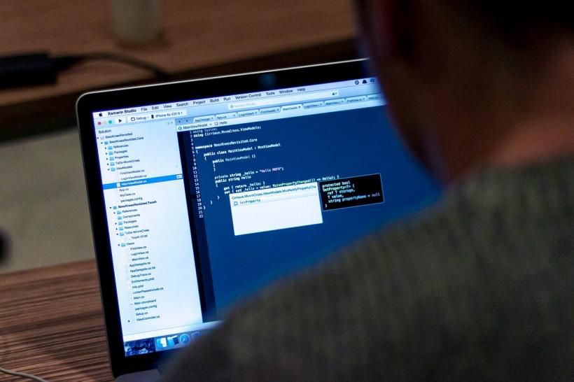 Ministerul Justiției: Amenzi de 2% din cifra de afaceri pentru privații care refuză să „toarne” la autorități