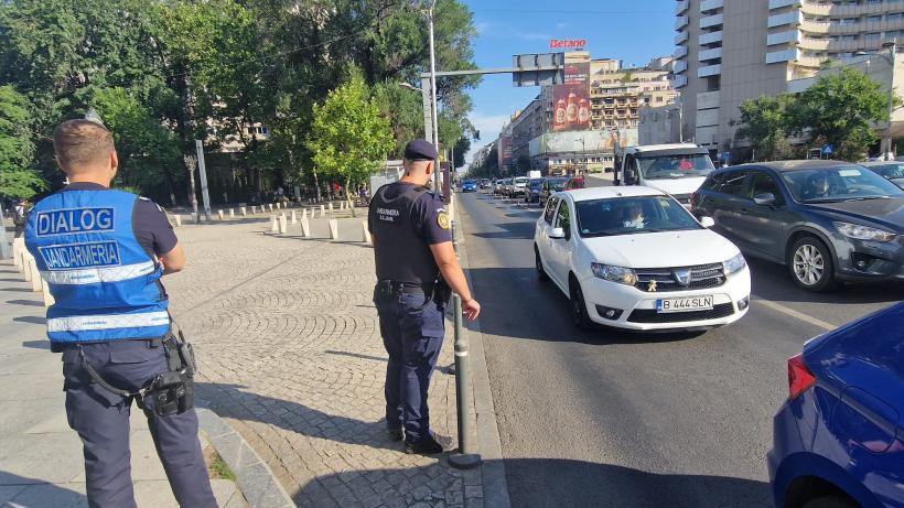 Funeraliile unui președinte: de la „fi-ți-ar țărâna de plumb” la „o să trăiești aievea Comandante” 18966255