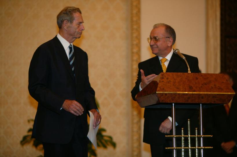 Întoarcerea regelui și „manipularea” lui Iliescu 18966233