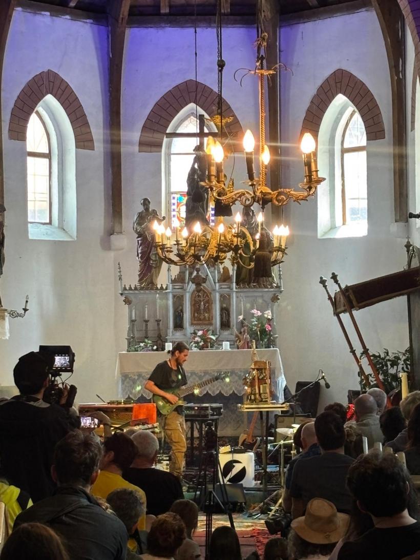 Vlad Udrescu, protagonistul din Ana, Mi-ai fost scrisă în ADN, vacanță offline și cu muzică live: „Suntem contemporani cu artiști excepționali” 18966374