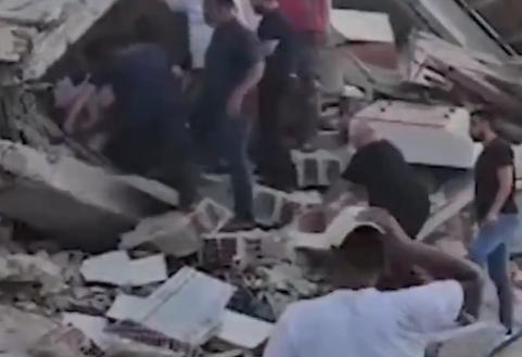 Încă un cutremur mare a lovit Turcia: mai multe persoane sunt blocate sub dărâmături 18966722