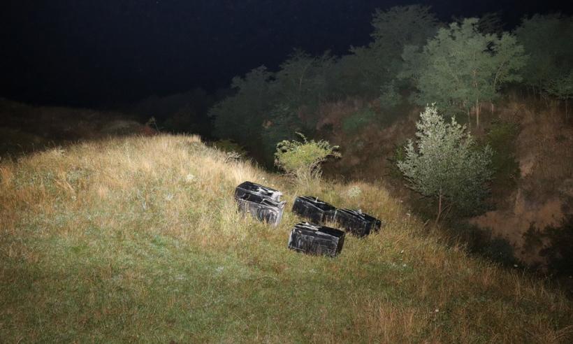 Focuri de armă în apropierea frontierei. Polițiștii români au confiscat țigări de contrabandă