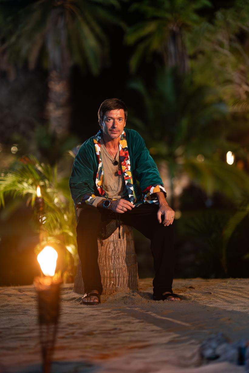 În această seară, băieții vor afla pentru cine s-a aprins flacăra într-un bonfire încărcat de emoții, la Insula Iubirii! 18966771