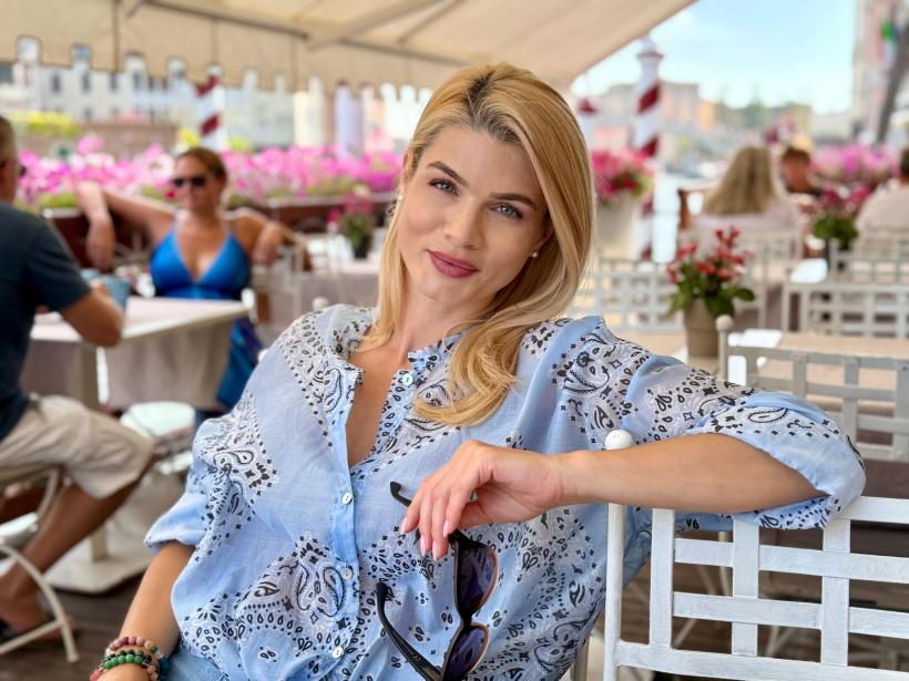 Ella Prodan, actrița din Iubire cu parfum de lavandă, despre vacanță și revenirea pe platourile de filmare: ”Mi-am lăsat personajul la plajă în Podișor”