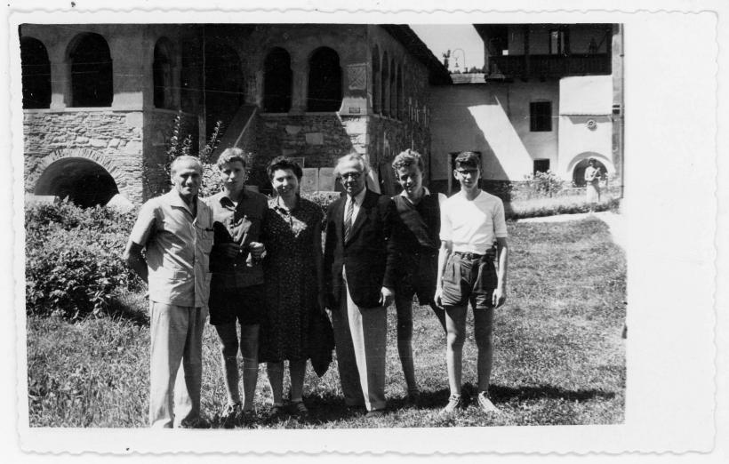 Maria Banuș, fata (ră)sucită a liricii comuniste 18966842