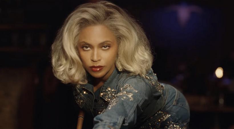 Beyoncé câștigă primul Emmy pentru show-ul „Beyonce Bowl”