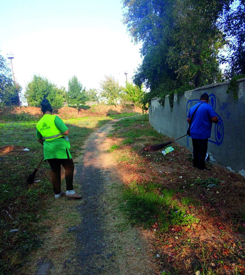 Mangalia și stațiunile sale se îneacă în gunoaie 18967043