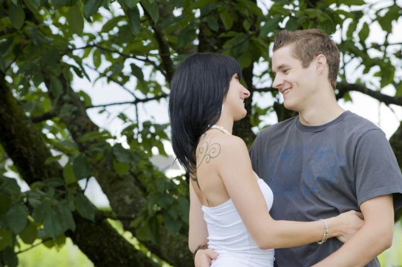 Melodia care îți definește relațiile de dragoste, în funcție de luna nașterii