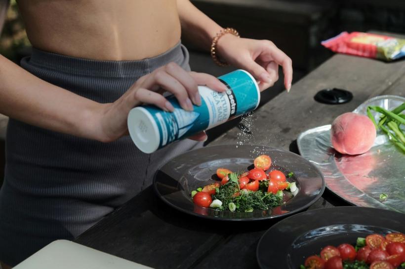 Cum să elimini rapid excesul de sare din organism – 4 metode recomandate de nutriționiști