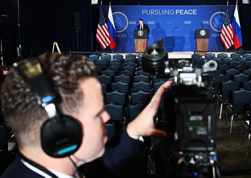 Înfruntarea din Alaska: Trump și Putin negociază Ucraina, armele nucleare și pacea mondială 18967567