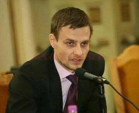 Victor Ponta nu renunță. Vrea să-l oblige pe procurorul Uncheșelu să răspundă patrimonial 18967441