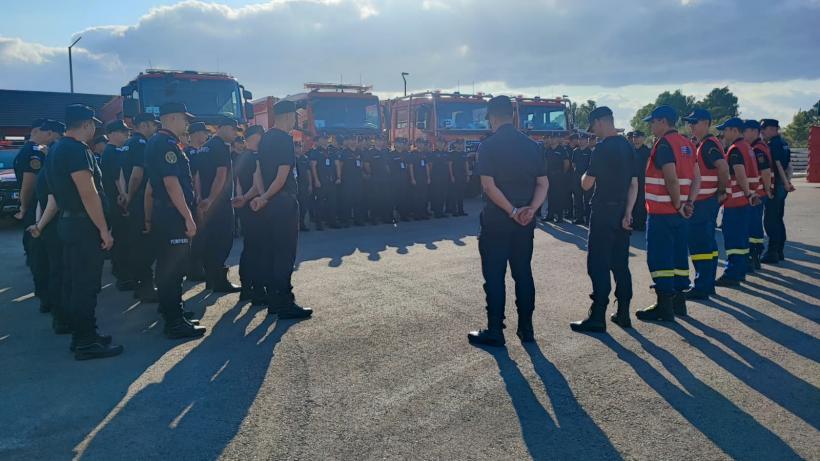 Un nou contingent de pompieri români a ajuns în Grecia 18967608