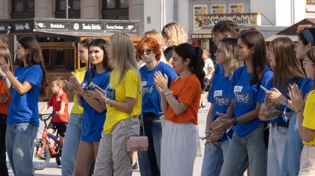 Classic for Teens LAB – Tinerii din Vrancea devin voluntari pentru cultură 18967837