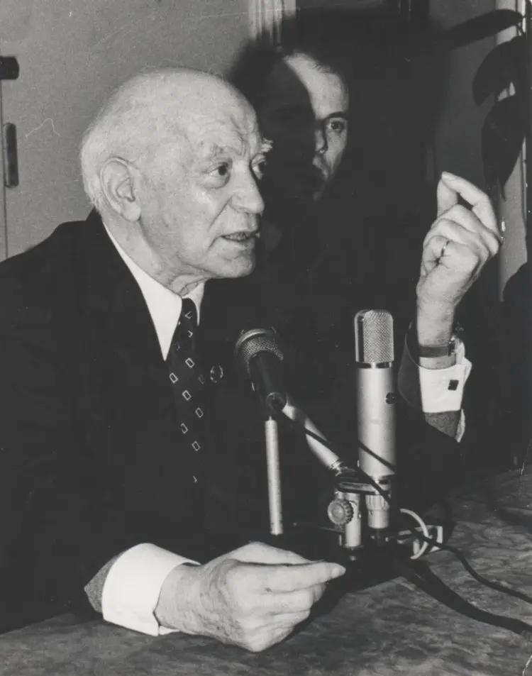 Legenda laserului lui Henri Coandă care ar fi tăiat tancurile sovietice pe Prut 18967863