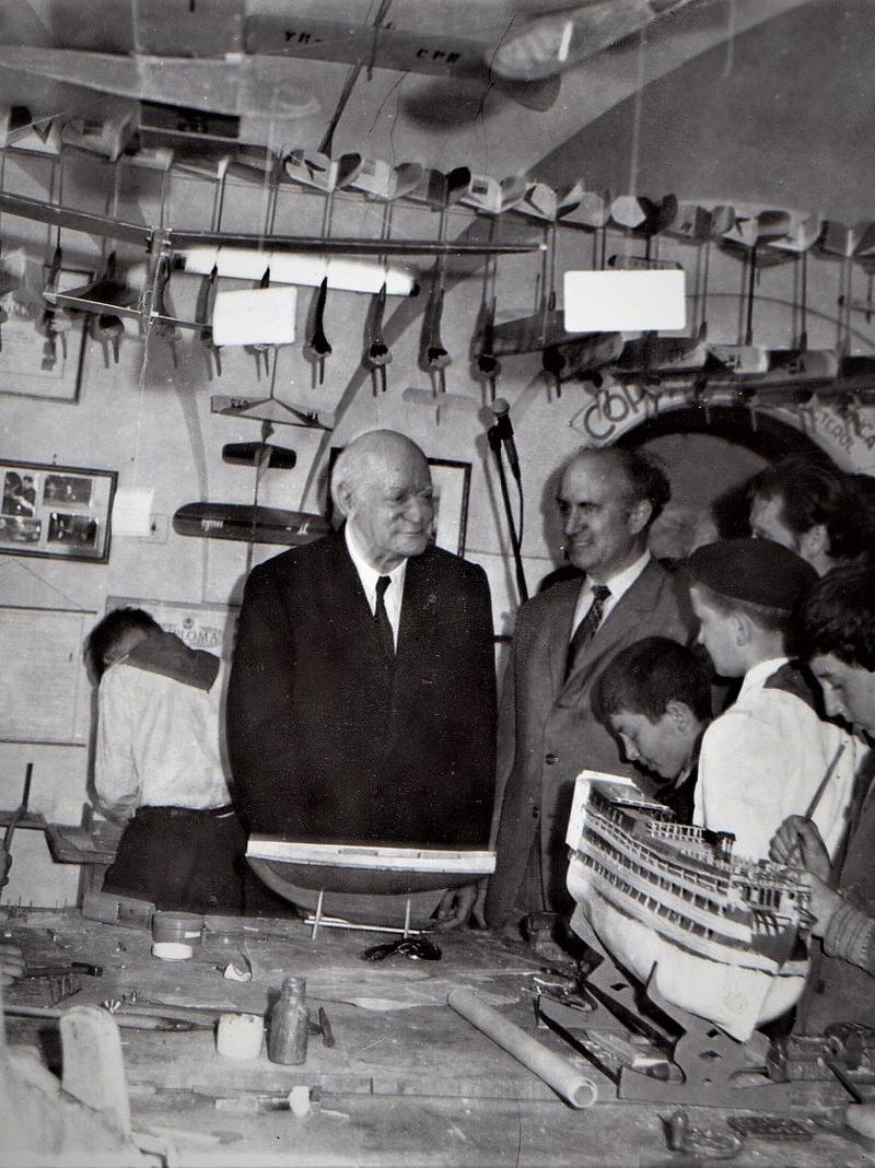 Legenda laserului lui Henri Coandă care ar fi tăiat tancurile sovietice pe Prut 18967866