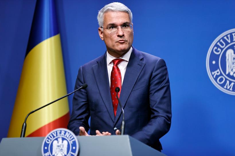 Ar trebui înghețate pensiile și salariile? Răspunsul lui Dragoș Pîslaru