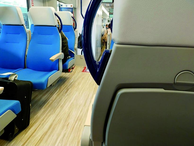 Trenurile CFR, întârziate din fabricație: Pentru cele 37 de garnituri Alstom mai avem de așteptat cel puțin 2 ani 18967878