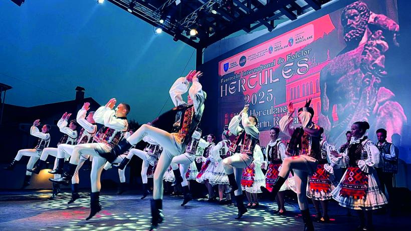 Băile Herculane - stațiunea unde hotelurile sunt pline de sărbători 18968454