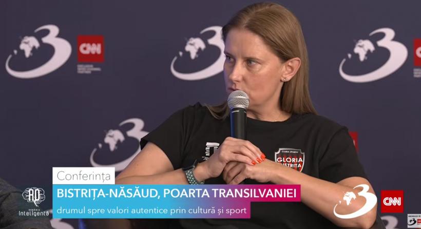 Conferința România Inteligentă „Bistrița-Năsăud, Poarta Transilvaniei, drumul spre valori autentice prin cultură și sport”  18968585