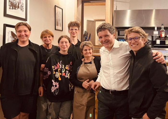 ”Faraonul” Nicușor Dan, la Roșia Montană: cine este antreprenorul Tică Darie, vizitat de președintele României 18968295