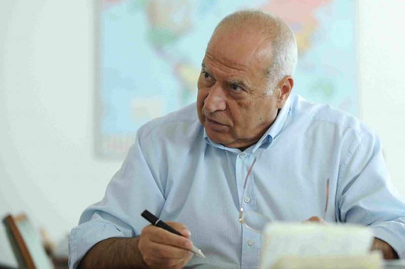 Lecțiile din „CRIZA GRECIEI”, citite cu atenție la București   18968240