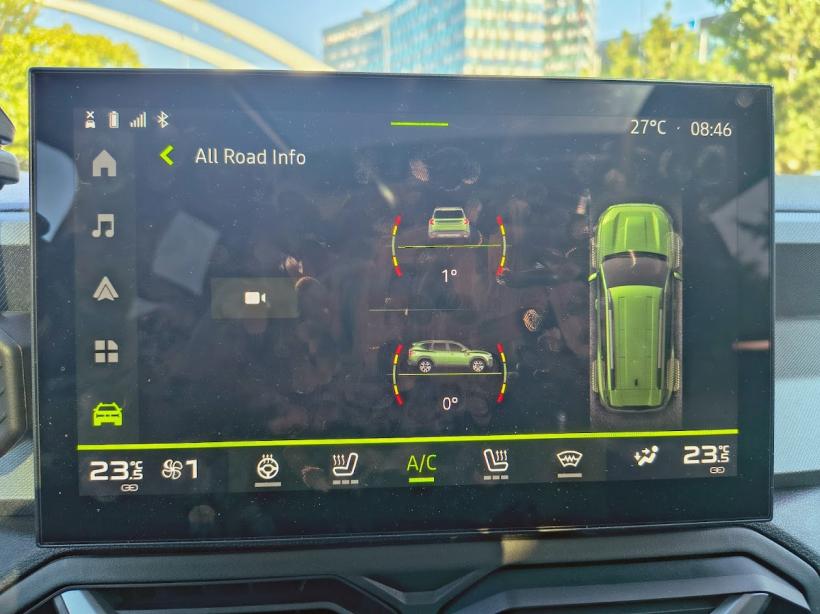 Cum arată cea mai scumpă Dacie 18968827