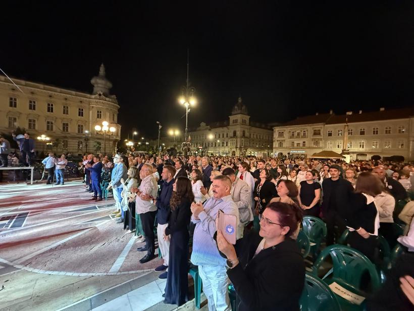 Gala Salbek Opera Festival la Arad: Studenții  International Salbek Opera Masterclass, pe aceeași scenă alături de patru dintre cei mai renumiți artiști ai scenei lirice mondiale 18968853