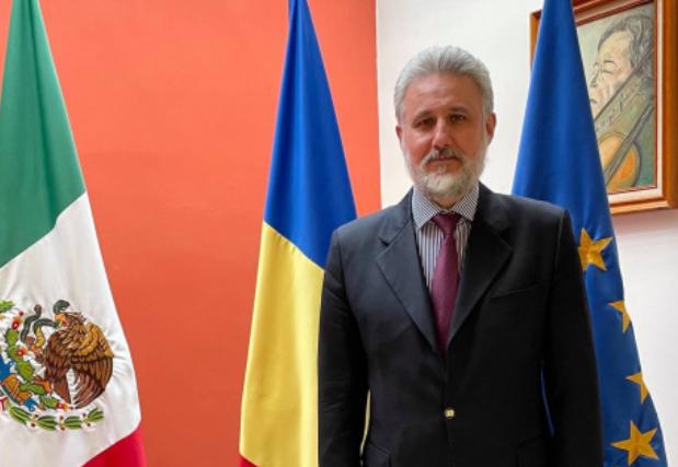 Pe ei îi vrea Nicușor Dan la șefia SRI și SIE: Cine sunt Gabriel Zbârcea și Marius Gabriel Lazurca