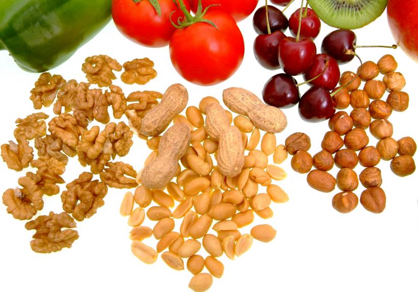 Alimentația, în lupta cu Alzheimer. Dieta mediteraneană reduce riscul de demență, indiferent de genetică