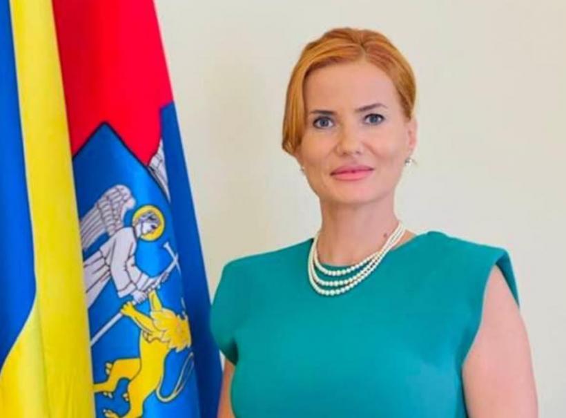 De la viceprimar la Oradea în mandatul lui Bolojan, la secretar al Camerei Deputaților: ascensiunea Arinei Moș, protejata premierului 18970101