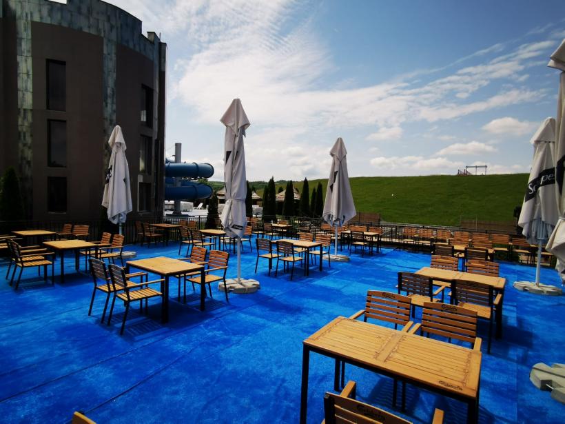 Hotelurile de pe litoral mai au două săptămâni să recupereze pierderile din sezon 18969892