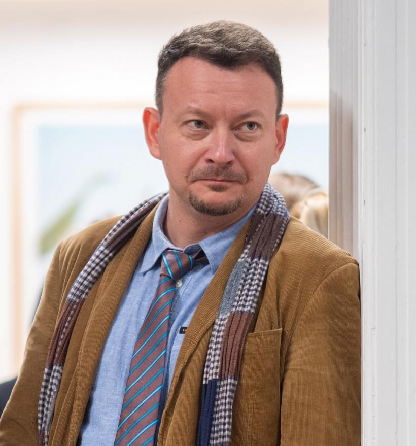 Șuetă cu Cristian Iftode: „Noi ne-am suit în trenul modernităţii din mers şi am făcut-o într-un vagon cu frâna trasă” 18969882